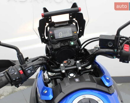 Синий Сузуки V-Strom 250, объемом двигателя 0.25 л и пробегом 19 тыс. км за 3900 $, фото 17 на Automoto.ua