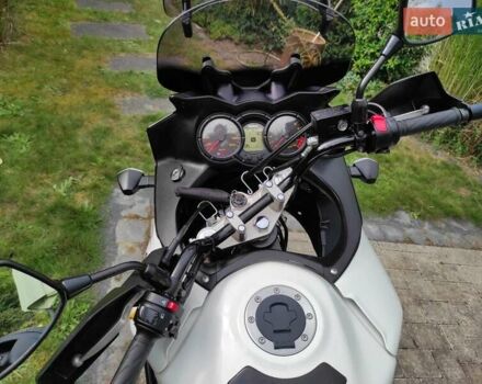 Белый Сузуки V-Strom 650, объемом двигателя 0.65 л и пробегом 53 тыс. км за 6000 $, фото 1 на Automoto.ua