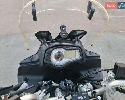 Белый Сузуки V-Strom 650, объемом двигателя 0.65 л и пробегом 31 тыс. км за 6950 $, фото 12 на Automoto.ua