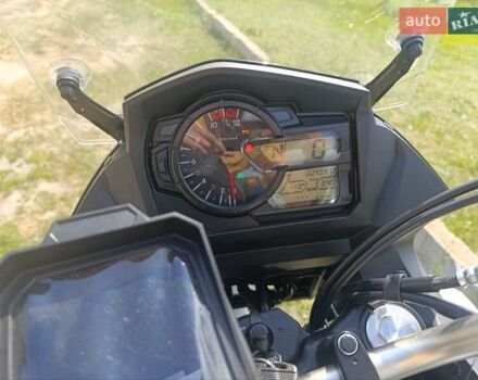 Белый Сузуки V-Strom 650, объемом двигателя 0.65 л и пробегом 5 тыс. км за 9000 $, фото 4 на Automoto.ua