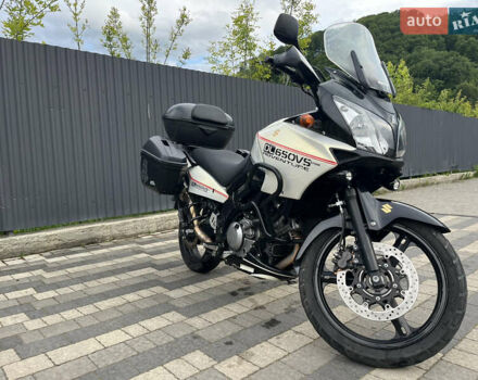 Белый Сузуки V-Strom 650, объемом двигателя 0.65 л и пробегом 81 тыс. км за 4500 $, фото 2 на Automoto.ua