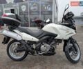 Белый Сузуки V-Strom 650, объемом двигателя 0.65 л и пробегом 30 тыс. км за 6099 $, фото 4 на Automoto.ua