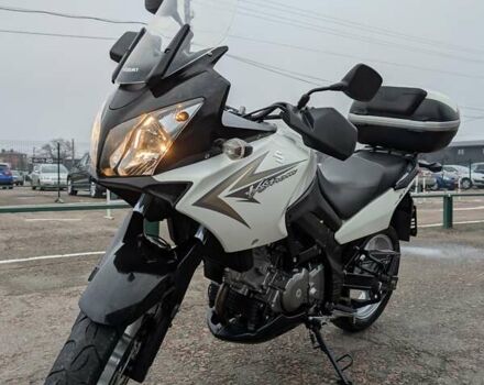Белый Сузуки V-Strom 650, объемом двигателя 0.65 л и пробегом 30 тыс. км за 6099 $, фото 1 на Automoto.ua