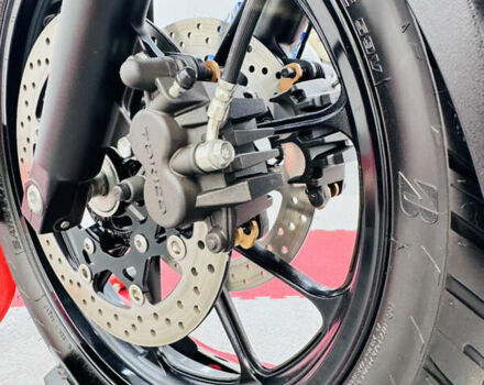 Белый Сузуки V-Strom 650, объемом двигателя 0.65 л и пробегом 30 тыс. км за 8500 $, фото 12 на Automoto.ua