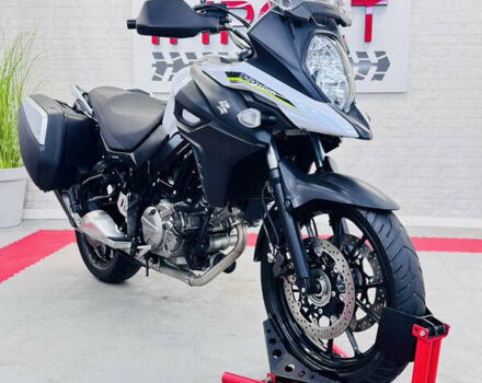 Белый Сузуки V-Strom 650, объемом двигателя 0.65 л и пробегом 30 тыс. км за 8500 $, фото 2 на Automoto.ua