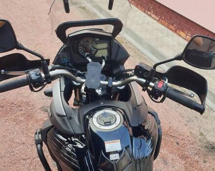 Черный Сузуки V-Strom 650, объемом двигателя 0 л и пробегом 6 тыс. км за 10600 $, фото 1 на Automoto.ua