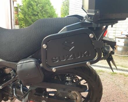 Черный Сузуки V-Strom 650, объемом двигателя 0 л и пробегом 6 тыс. км за 10600 $, фото 7 на Automoto.ua