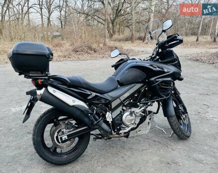 Чорний Сузукі V-Strom 650, об'ємом двигуна 0.65 л та пробігом 40 тис. км за 6700 $, фото 2 на Automoto.ua