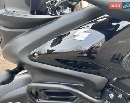 Чорний Сузукі V-Strom 650, об'ємом двигуна 0.65 л та пробігом 40 тис. км за 6700 $, фото 16 на Automoto.ua