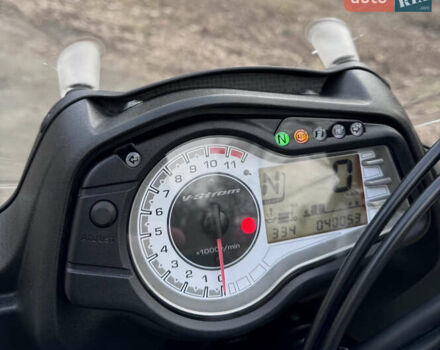Чорний Сузукі V-Strom 650, об'ємом двигуна 0.65 л та пробігом 40 тис. км за 6700 $, фото 17 на Automoto.ua