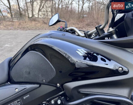 Чорний Сузукі V-Strom 650, об'ємом двигуна 0.65 л та пробігом 40 тис. км за 6700 $, фото 7 на Automoto.ua
