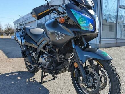 Черный Сузуки V-Strom 650, объемом двигателя 0 л и пробегом 70 тыс. км за 5750 $, фото 1 на Automoto.ua