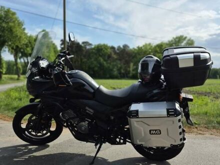 Сузукі V-Strom 650 2012 у Києві на Automoto.ua Чорний Сузукі V-Strom 650, об'ємом двигуна 0.65 л та пробігом 32 тис. км за 6500 $, фото 1 на Automoto.ua