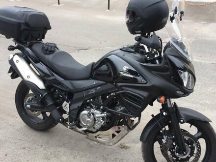 Сузуки V-Strom 650 2012 в Киеве на Automoto.ua Черный Сузуки V-Strom 650, объемом двигателя 0.65 л и пробегом 40 тыс. км за 6700 $, фото 1 на Automoto.ua