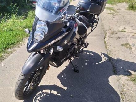 Черный Сузуки V-Strom 650, объемом двигателя 0.65 л и пробегом 31 тыс. км за 8300 $, фото 1 на Automoto.ua