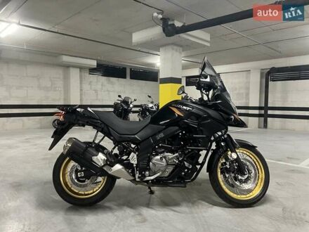 Чорний Сузукі V-Strom 650, об'ємом двигуна 0.65 л та пробігом 5 тис. км за 9900 $, фото 1 на Automoto.ua