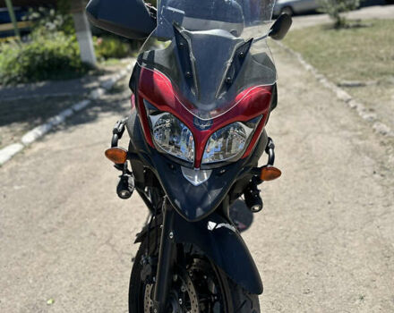Красный Сузуки V-Strom 650, объемом двигателя 0.65 л и пробегом 28 тыс. км за 7200 $, фото 7 на Automoto.ua