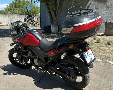Красный Сузуки V-Strom 650, объемом двигателя 0.65 л и пробегом 28 тыс. км за 7200 $, фото 4 на Automoto.ua
