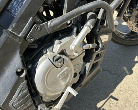 Красный Сузуки V-Strom 650, объемом двигателя 0.65 л и пробегом 28 тыс. км за 7200 $, фото 18 на Automoto.ua