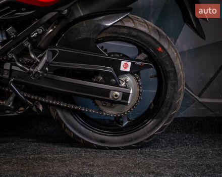 Красный Сузуки V-Strom 650, объемом двигателя 0.65 л и пробегом 11 тыс. км за 7700 $, фото 11 на Automoto.ua