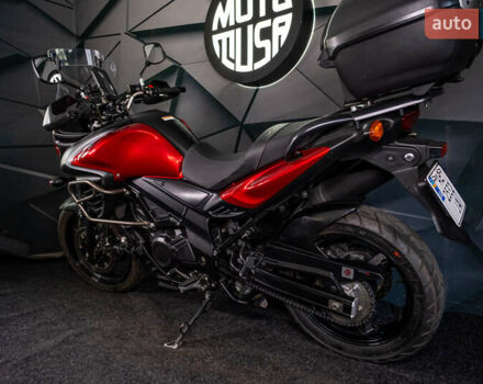 Красный Сузуки V-Strom 650, объемом двигателя 0.65 л и пробегом 11 тыс. км за 7700 $, фото 5 на Automoto.ua