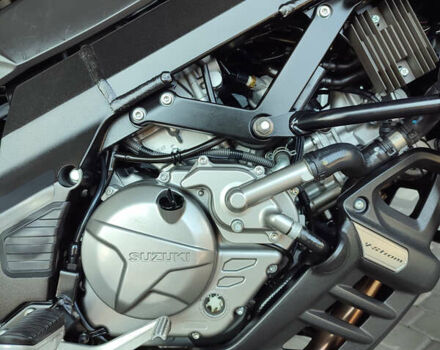 Червоний Сузукі V-Strom 650, об'ємом двигуна 0.65 л та пробігом 23 тис. км за 9000 $, фото 7 на Automoto.ua