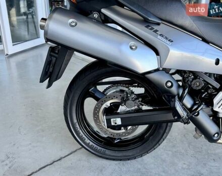 Сузуки V-Strom 650, объемом двигателя 0.65 л и пробегом 23 тыс. км за 5399 $, фото 10 на Automoto.ua