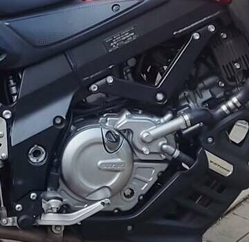 Сузуки V-Strom 650, объемом двигателя 0 л и пробегом 35 тыс. км за 2000 $, фото 5 на Automoto.ua