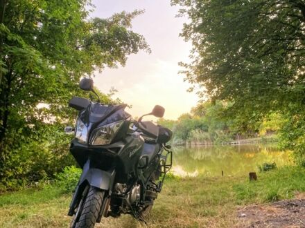 Сузукі V-Strom 650, об'ємом двигуна 0.65 л та пробігом 0 тис. км за 4300 $, фото 1 на Automoto.ua