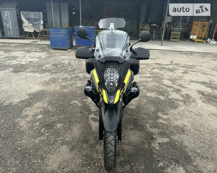 Жовтий Сузукі V-Strom 650, об'ємом двигуна 0.65 л та пробігом 9 тис. км за 9900 $, фото 1 на Automoto.ua