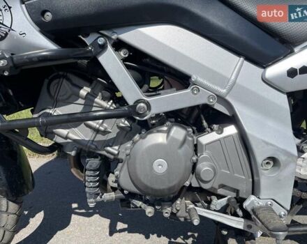 Сірий Сузукі V-Strom 650, об'ємом двигуна 0.65 л та пробігом 46 тис. км за 4250 $, фото 24 на Automoto.ua