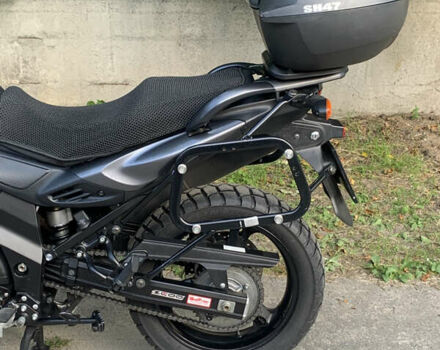 Серый Сузуки V-Strom 650, объемом двигателя 0.65 л и пробегом 15 тыс. км за 7900 $, фото 28 на Automoto.ua
