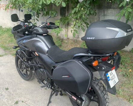Серый Сузуки V-Strom 650, объемом двигателя 0.65 л и пробегом 15 тыс. км за 7900 $, фото 6 на Automoto.ua