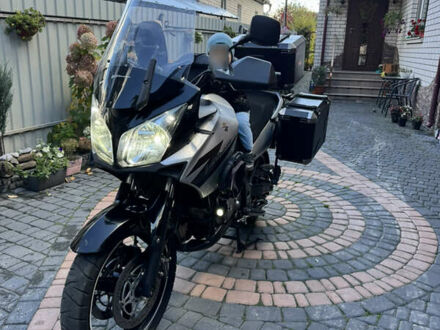 Серый Сузуки V-Strom 650, объемом двигателя 0.65 л и пробегом 54 тыс. км за 4500 $, фото 1 на Automoto.ua