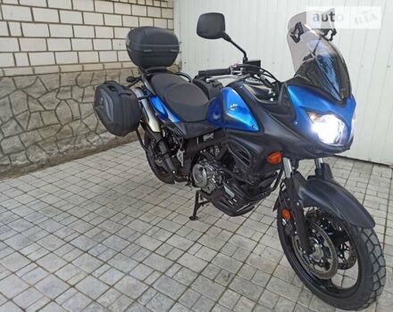 Синий Сузуки V-Strom 650, объемом двигателя 0.65 л и пробегом 6 тыс. км за 7200 $, фото 39 на Automoto.ua