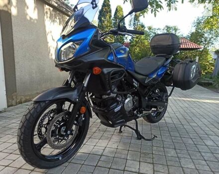 Синий Сузуки V-Strom 650, объемом двигателя 0.65 л и пробегом 6 тыс. км за 7200 $, фото 16 на Automoto.ua