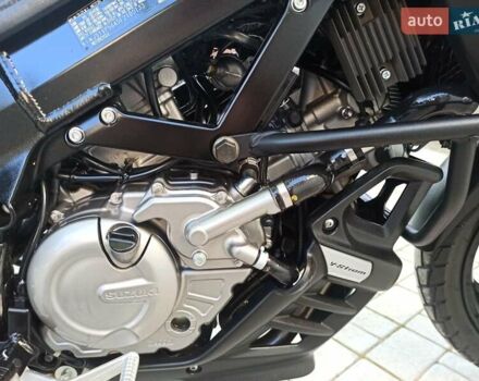 Синий Сузуки V-Strom 650, объемом двигателя 0.65 л и пробегом 6 тыс. км за 7200 $, фото 25 на Automoto.ua