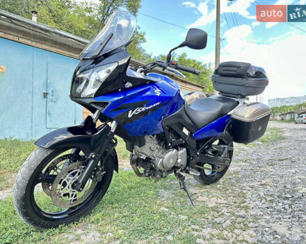 Синий Сузуки V-Strom 650, объемом двигателя 0.65 л и пробегом 26 тыс. км за 4750 $, фото 1 на Automoto.ua