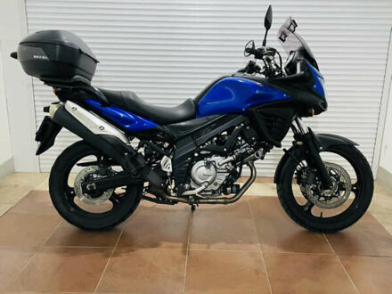 Сузукі V-Strom 650 2013 у Києві на Automoto.ua Синій Сузукі V-Strom 650, об'ємом двигуна 0.65 л та пробігом 45 тис. км за 7500 $, фото 1 на Automoto.ua