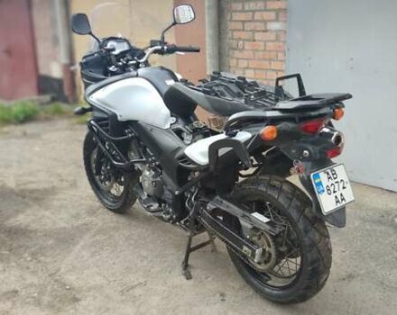 Белый Сузуки V-Strom 650/XT, объемом двигателя 0.65 л и пробегом 18 тыс. км за 8000 $, фото 19 на Automoto.ua