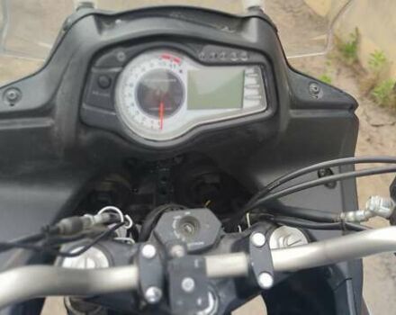 Белый Сузуки V-Strom 650/XT, объемом двигателя 0.65 л и пробегом 18 тыс. км за 8000 $, фото 21 на Automoto.ua