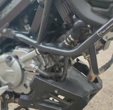 Белый Сузуки V-Strom 650/XT, объемом двигателя 0.65 л и пробегом 18 тыс. км за 8000 $, фото 9 на Automoto.ua