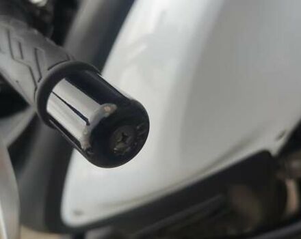 Белый Сузуки V-Strom 650/XT, объемом двигателя 0.65 л и пробегом 18 тыс. км за 8000 $, фото 4 на Automoto.ua