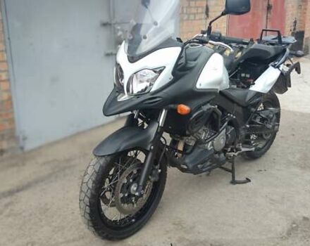 Белый Сузуки V-Strom 650/XT, объемом двигателя 0.65 л и пробегом 18 тыс. км за 8000 $, фото 20 на Automoto.ua