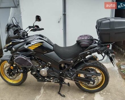 Черный Сузуки V-Strom 650/XT, объемом двигателя 0.65 л и пробегом 40 тыс. км за 8200 $, фото 1 на Automoto.ua
