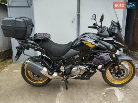 Черный Сузуки V-Strom 650/XT, объемом двигателя 0.65 л и пробегом 40 тыс. км за 8200 $, фото 1 на Automoto.ua