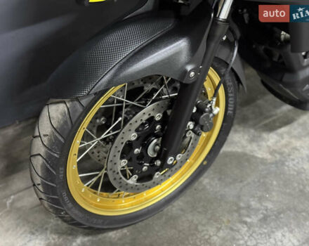 Сузуки V-Strom 650/XT, объемом двигателя 0.65 л и пробегом 4 тыс. км за 9900 $, фото 18 на Automoto.ua