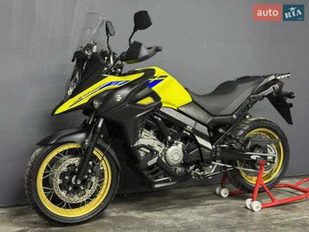 Сузуки V-Strom 650/XT 2022 в Киеве на Automoto.ua Сузуки V-Strom 650/XT, объемом двигателя 0.65 л и пробегом 4 тыс. км за 9900 $, фото 1 на Automoto.ua