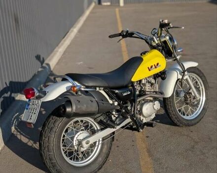 Сузуки VanVan 200 2005 в Днепре (Днепропетровске) на Automoto.ua Желтый Сузуки VanVan 200, объемом двигателя 0.2 л и пробегом 39 тыс. км за 3000 $, фото 5 на Automoto.ua