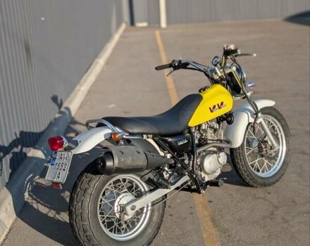 Сузуки VanVan 200 2005 в Днепре (Днепропетровске) на Automoto.ua Желтый Сузуки VanVan 200, объемом двигателя 0.2 л и пробегом 39 тыс. км за 3000 $, фото 2 на Automoto.ua